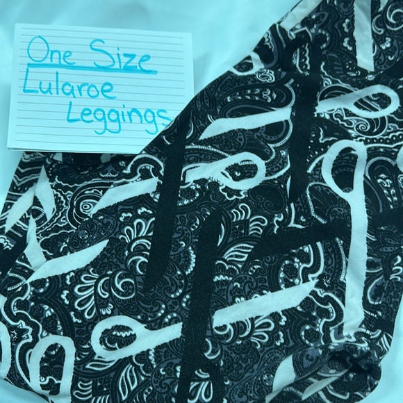 LuLaRoe Scissor Pattern Print Leggings (Read Description) - Picture 5 of 5